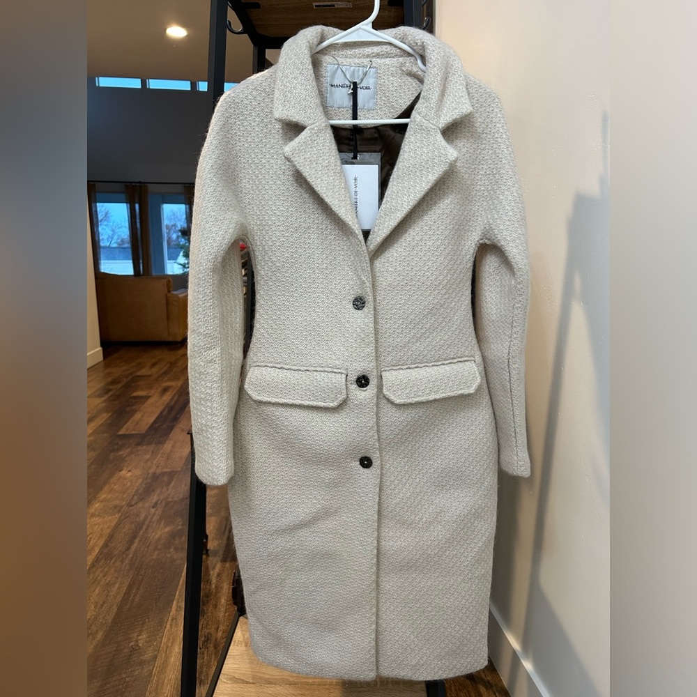 Manière De Voir coat